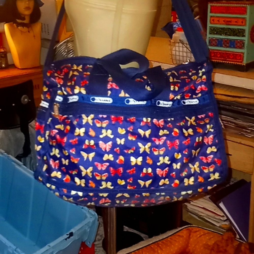 Large  Le sportsac sachel duffle Handbag Navy  Blue butterflies excellent